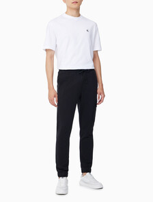 Buy 남성 릴렉스핏 밴딩 카고 스웻팬츠 in color CK BLACK