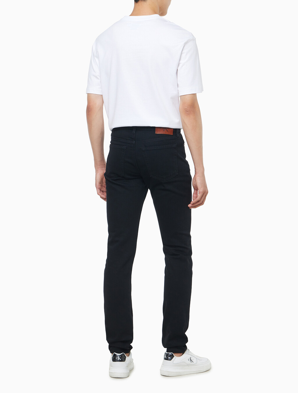 Buy 남성 슬림테이퍼 블랙 기모 데님 in color Black