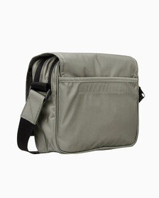 Buy 남성 CKJ 스포츠 에센셜 카메라백 in color ATLANTIC TAUPE