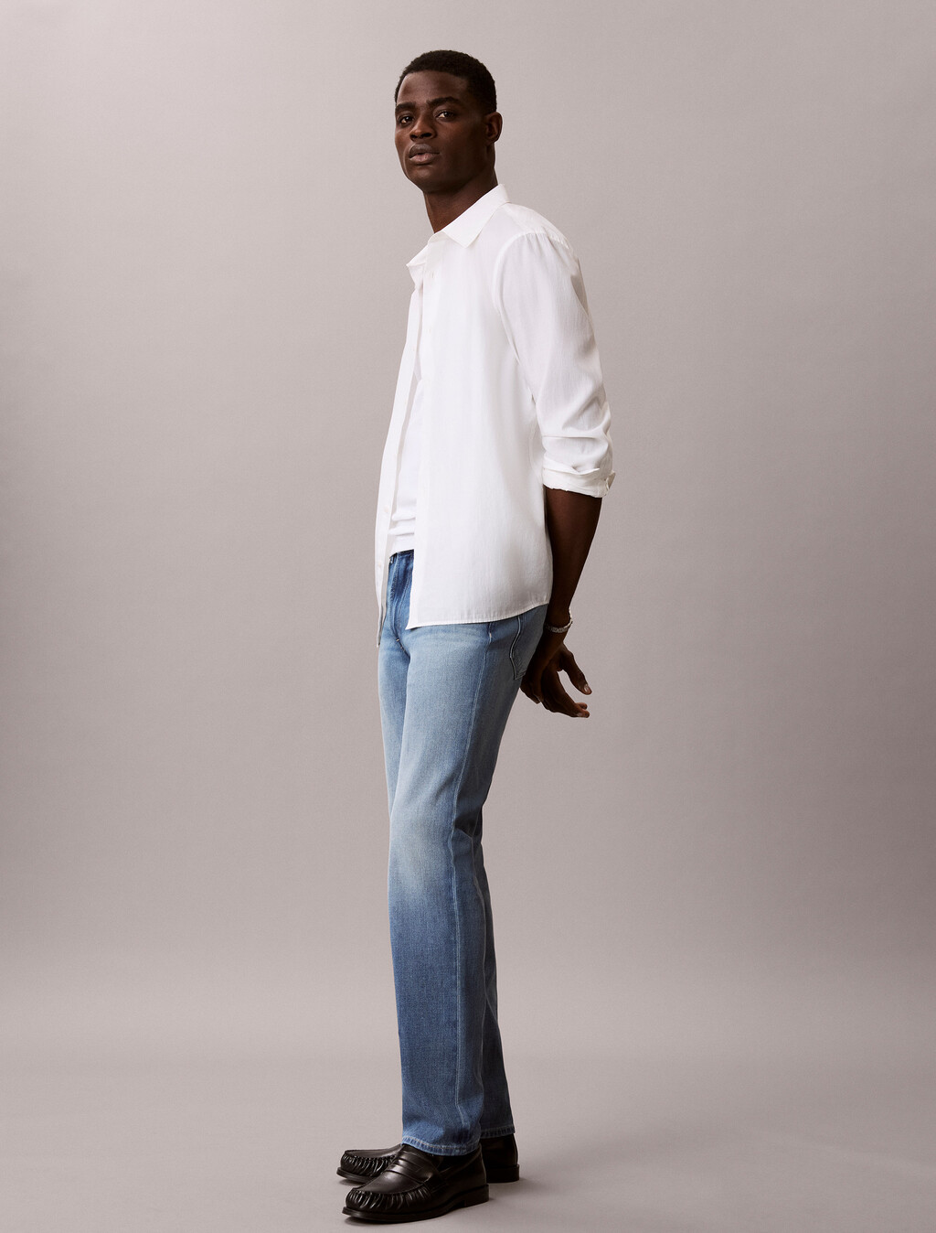 Buy [37.5 Denim Technology] 남성 슬림핏 트레일블레이즈 진 in color Mid blue