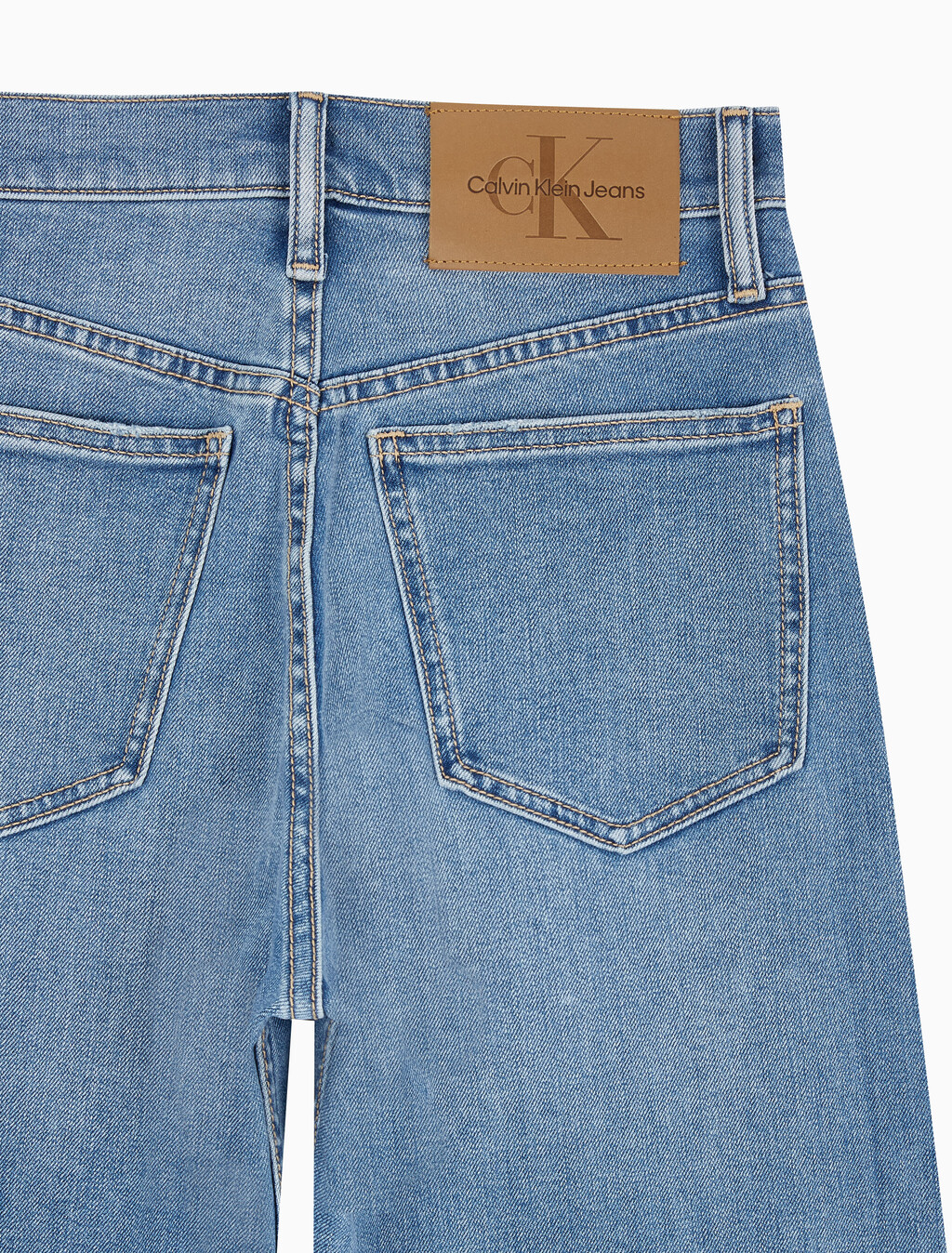 Buy 여성 하이라이즈 와이드레그핏 미드블루 37.5 라이트웨이트 데님 in color MID BLUE BACK EMBRO