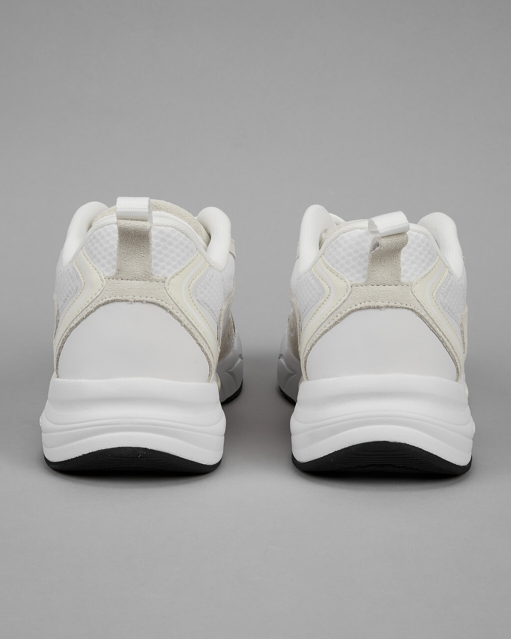 Buy 남성 교토 스니커즈 YM00636 in color WHITECREAMY WHITE