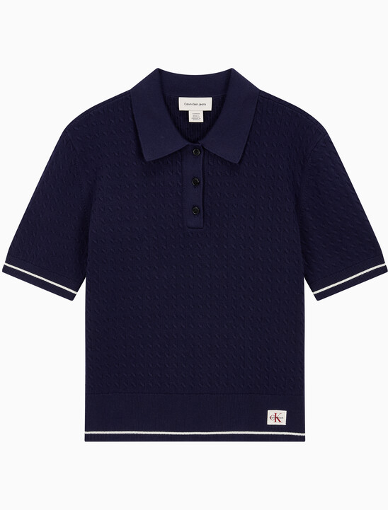 여성 우븐라벨 크롭드 케이블 스웨터