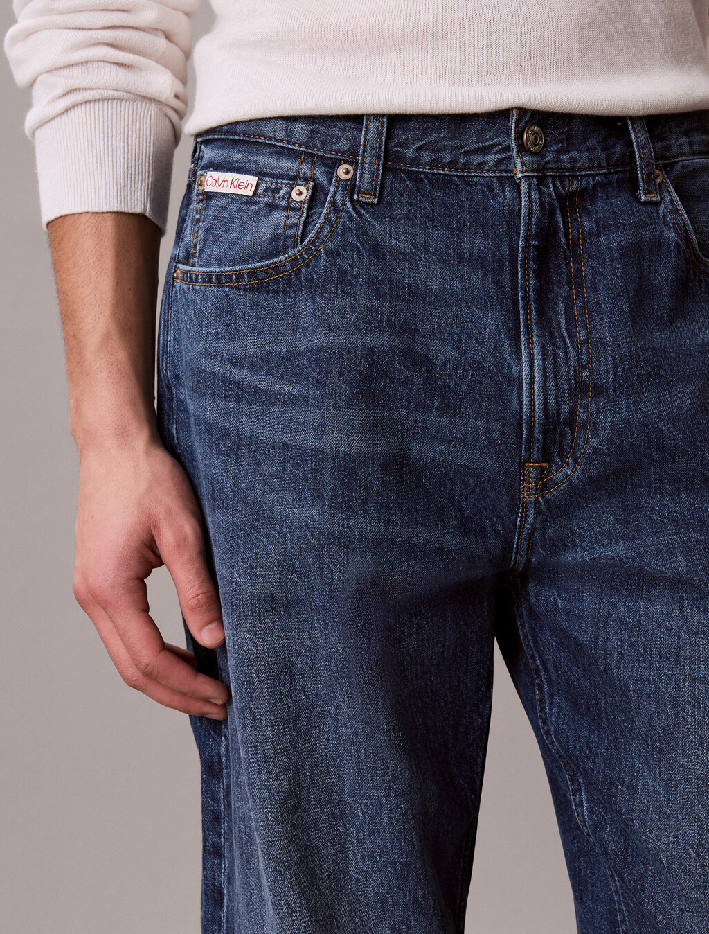 Buy 90S 테이퍼핏 진 in color Blue Black 