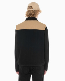 Buy 남성 캔버스 포켓 데님 베스트 in color WASHED BLACK LOGO LACE
