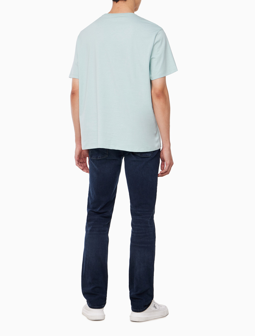 Buy 남성 레귤러핏 히어로 모노그램 로고 반팔 티셔츠 in color HARBOR GRAY