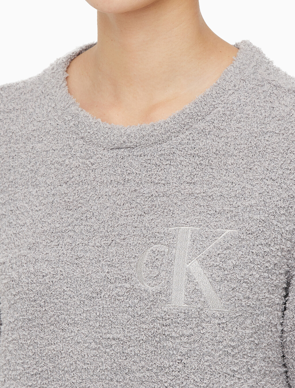 Buy 여성 플러쉬 롱 슬리브 나이트셔츠 in color GREY PURPLE