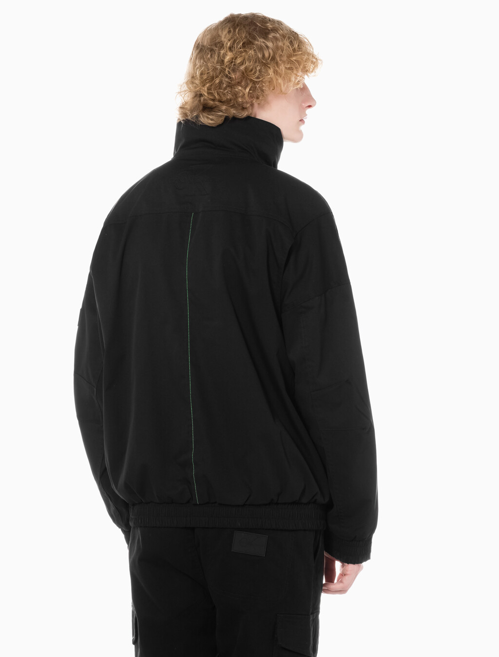 Buy 남성 리트렉터블 후드 필드 자켓 in color CK BLACK