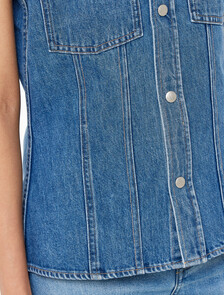 Buy 여성 슬리브리스 린 데님 셔츠 in color MID BLUE BACK EMBRO