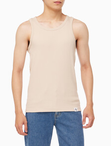 Buy 남성 로고탭 레이서백 슬리브리스 티셔츠 in color CLASSIC BEIGE