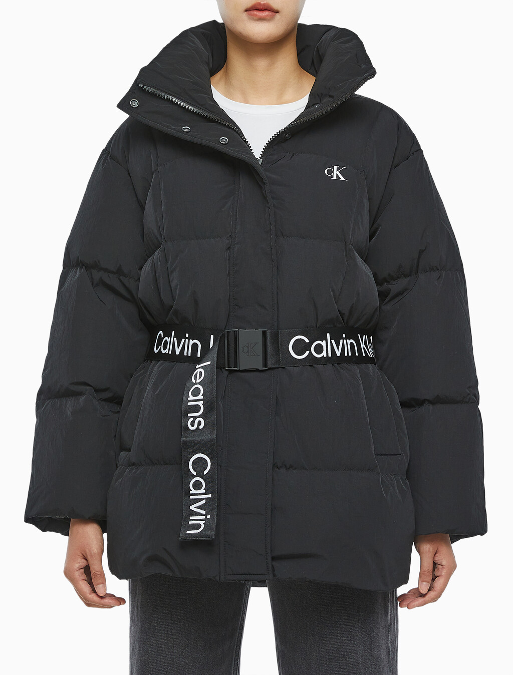 Buy 여성 벨트 롱 푸퍼 in color CK BLACK