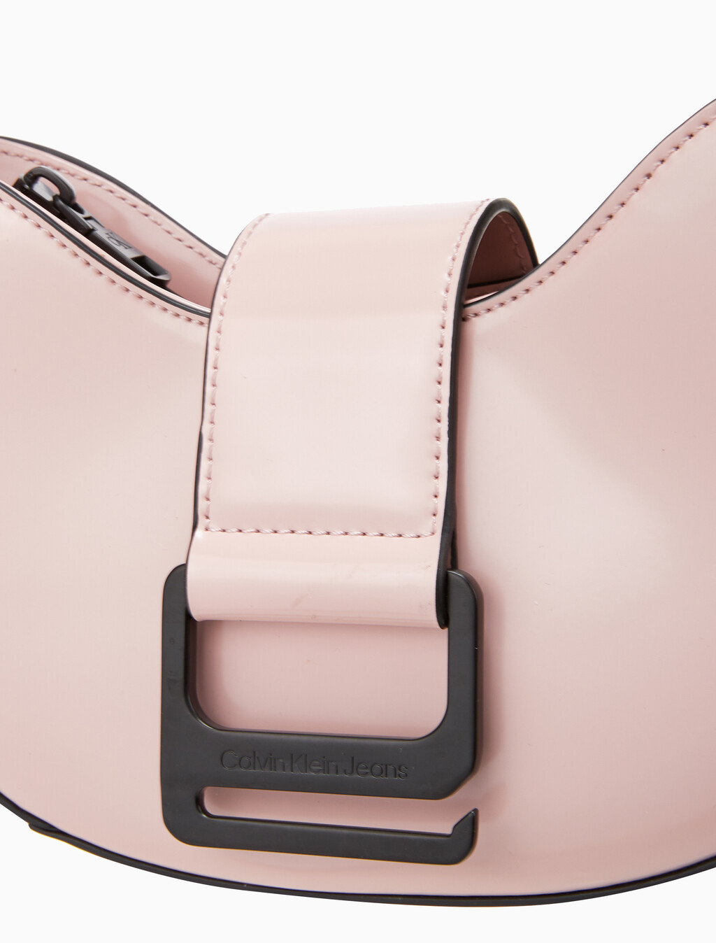 Buy 여성 CKJ 오프 듀티 홀리데이 라운드 숄더백 in color PINK