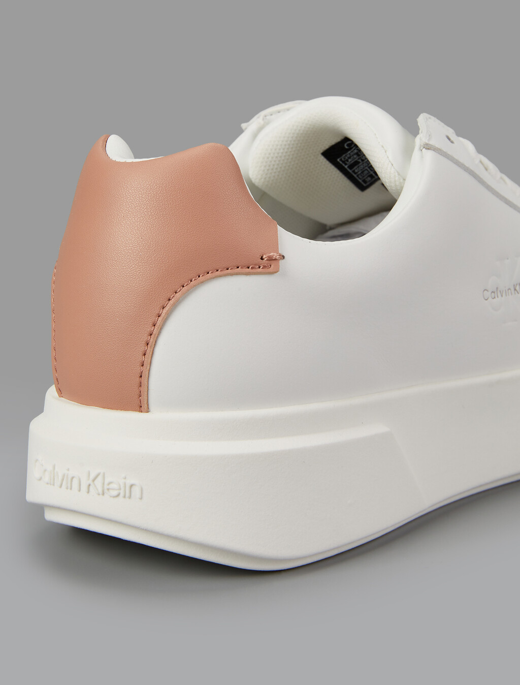 Buy 여성 미네르바 청키 레더 레이스업 컵솔 스니커즈 in color White /Beige