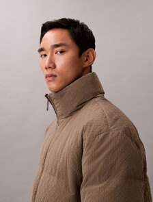 Buy 남성 나일론 리버서블 올오버프린트 다운 푸퍼 자켓 in color BUNGEE CORD