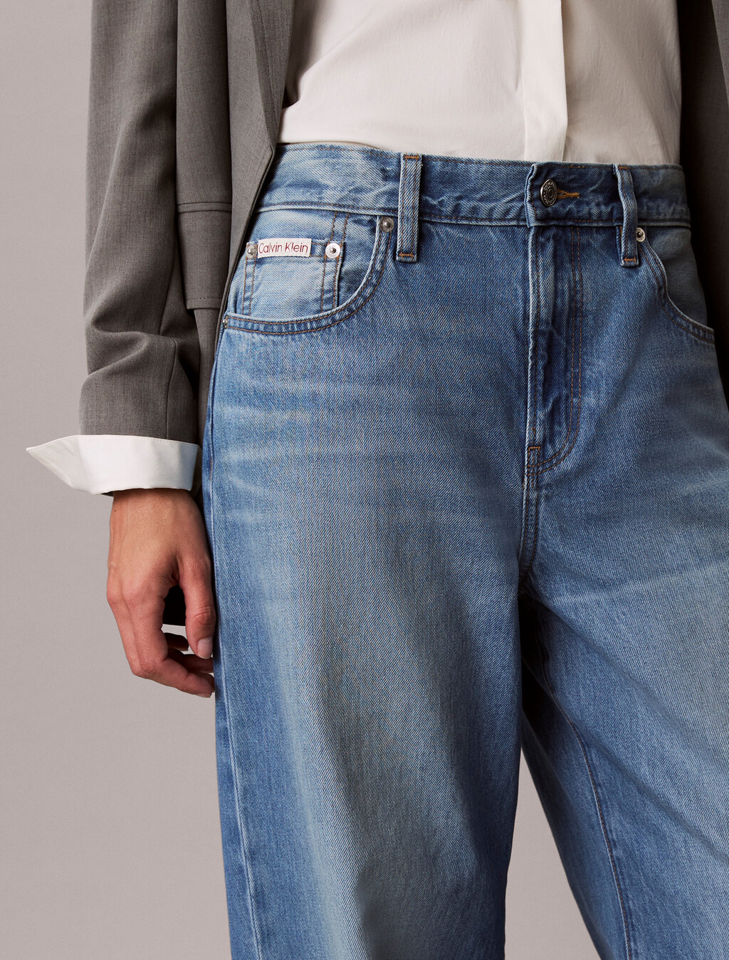 Buy 여성 와이드레그 에코 데님 in color Mid Blue