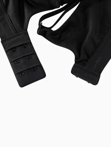 Buy 여성 폼투바디 브라렛 in color BLACK