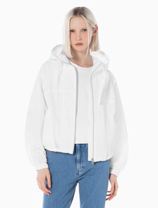 Buy 여성 패커블 윈드 브레이커 in color BRIGHT WHITE