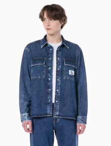 Buy 남성 릴렉스핏 유틸리티 데님 셔츠 in color MID BLUE BACK EMBRO