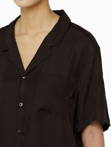 Buy 여성 퓨어쉰 숏 슬리브 탑 in color BLACK