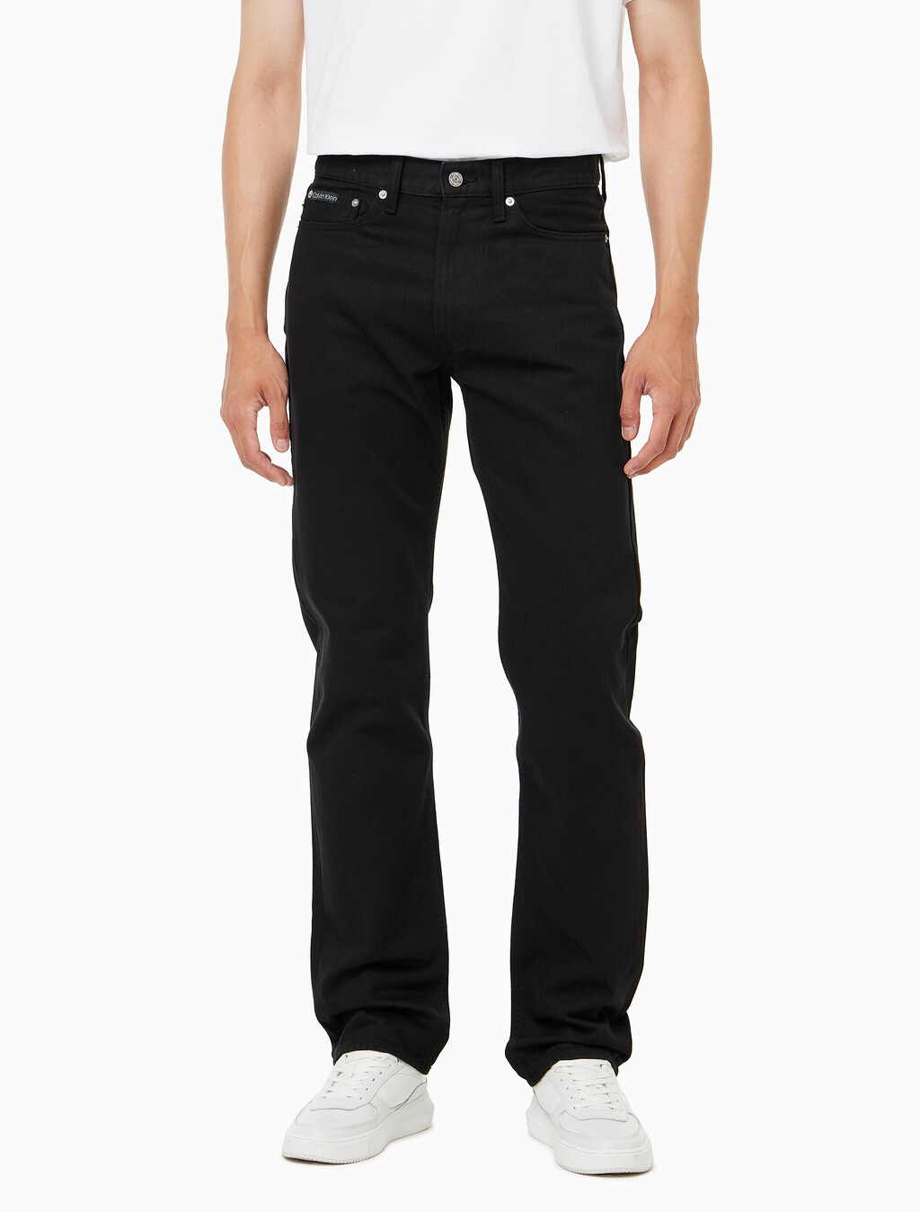 Buy 남성 스탠다드 스트레이트핏 블랙 데님 in color WASHED BLACK LOGO LACE