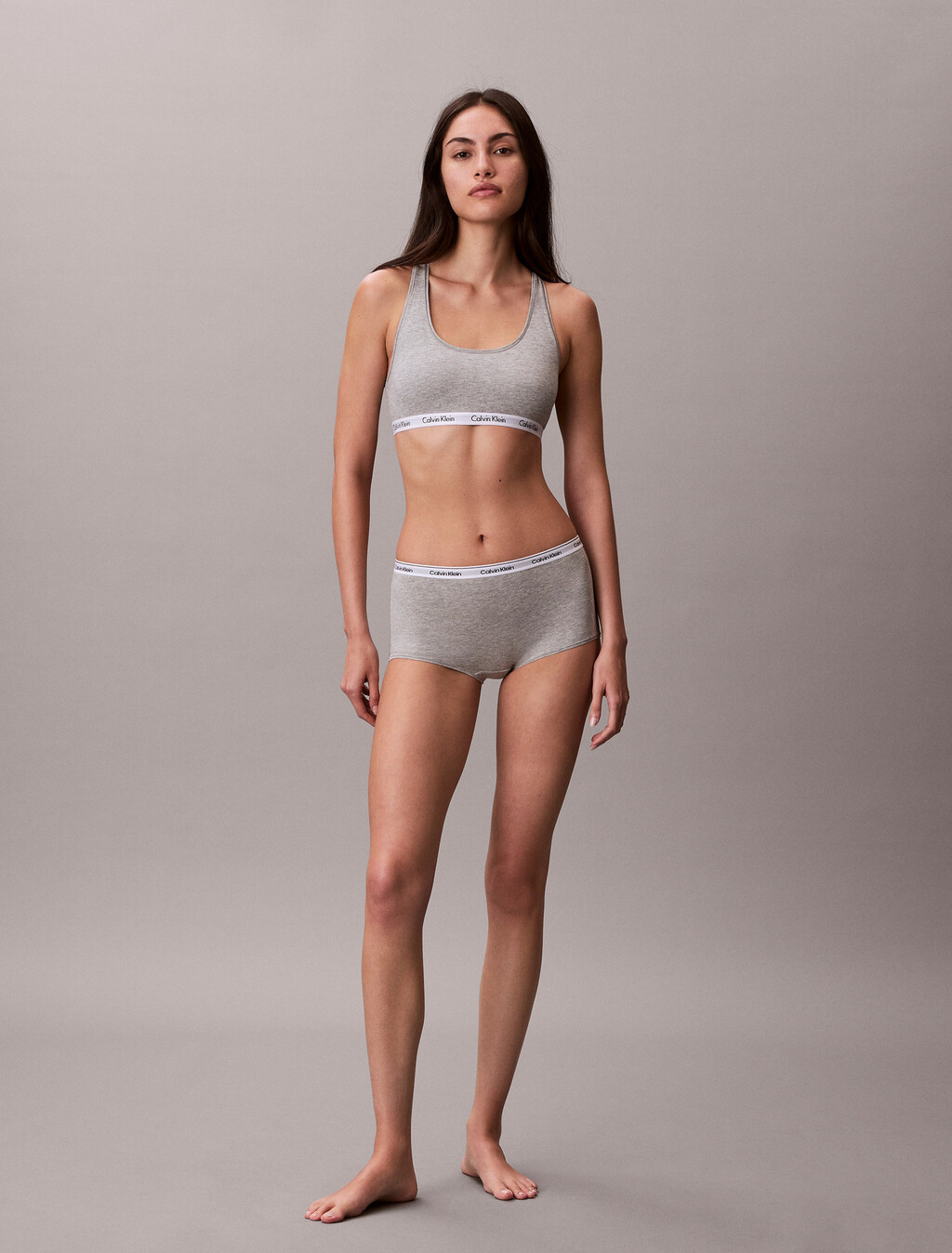 Buy 여성 모던로고 미드라이즈 보이쇼츠 in color GREY HEATHER