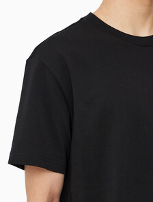 Buy 남녀공용 릴렉스핏 로고 반팔 티셔츠 in color CK BLACK