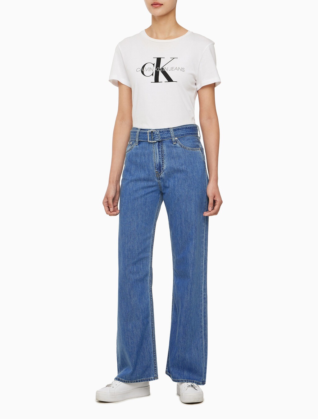 Buy 여성 하이라이즈 와이드핏 미드블루 데님 in color MID BLUE BACK EMBRO