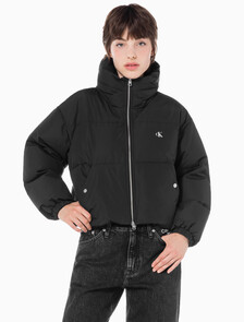 Buy 여성 볼륨 넥 크롭 다운 푸퍼 in color CK BLACK