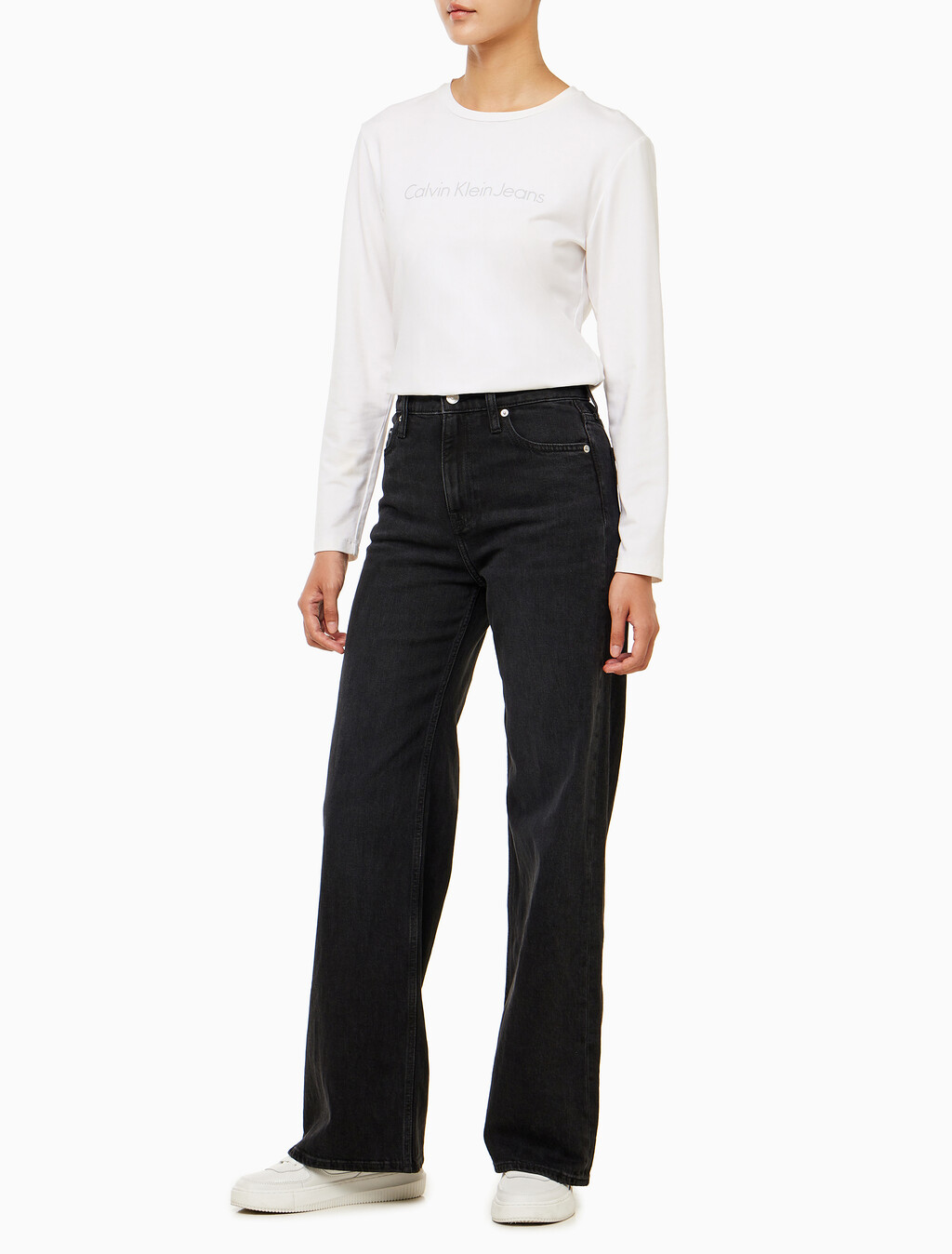 Buy 여성 와이드핏 하이라이즈 블랙 데님 in color WASHED BLACK LOGO LACE