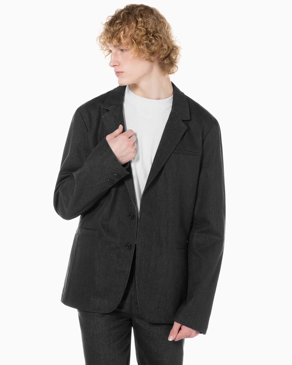 Buy 남성 롱슬리브 언라인드 스트럭쳐 블레이저 in color CHARCOAL