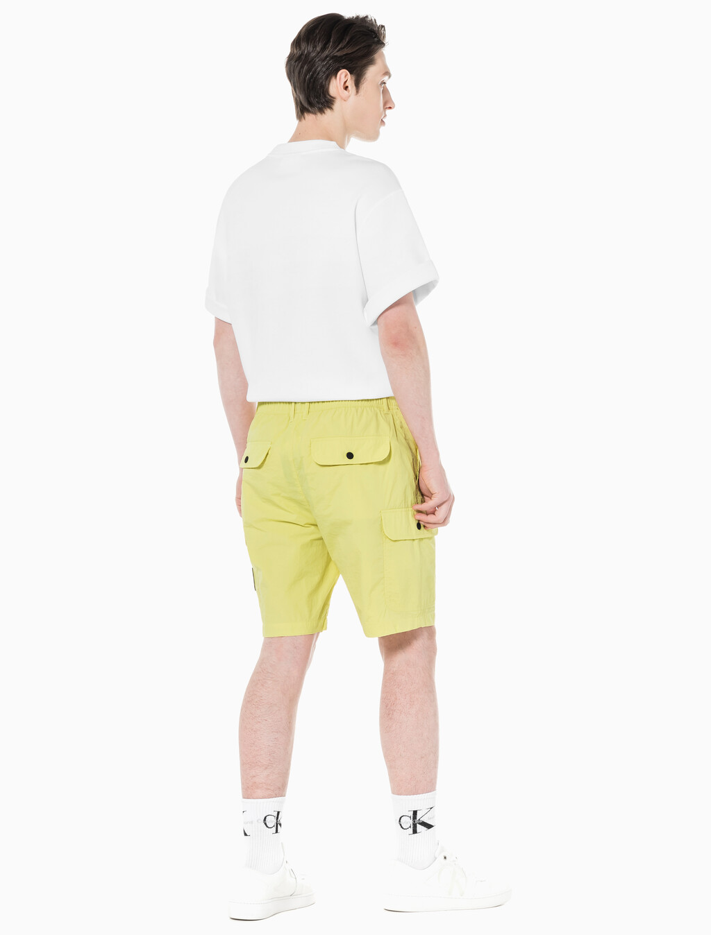 Buy 남성 나일론 라이트웨이트 카고 쇼츠 in color YELLOW SAND