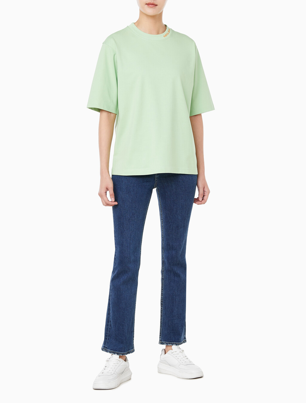 Buy 여성 쿨링 저지 릴렉스핏 반팔 티셔츠 in color NILE GREEN