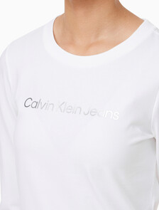 Buy 여성 인스티튜셔널 로고 스트레이트핏 긴팔 티셔츠 in color BRIGHT WHITE