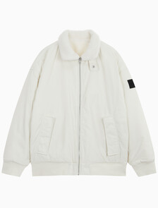 Buy 남성 리버서블 쉐르파 봄버 in color WHITE