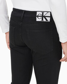 Buy 남성 슬림핏 린스 블랙 데님 in color WASHED BLACK LOGO LACE