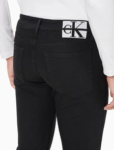 Buy 남성 슬림핏 린스 블랙 데님 in color WASHED BLACK LOGO LACE