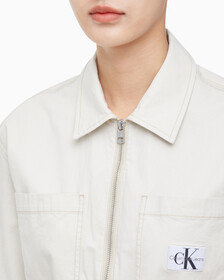 Buy 여성 유틸리티 백 컷 점프수트 in color BLUR FLORAL_BLACK