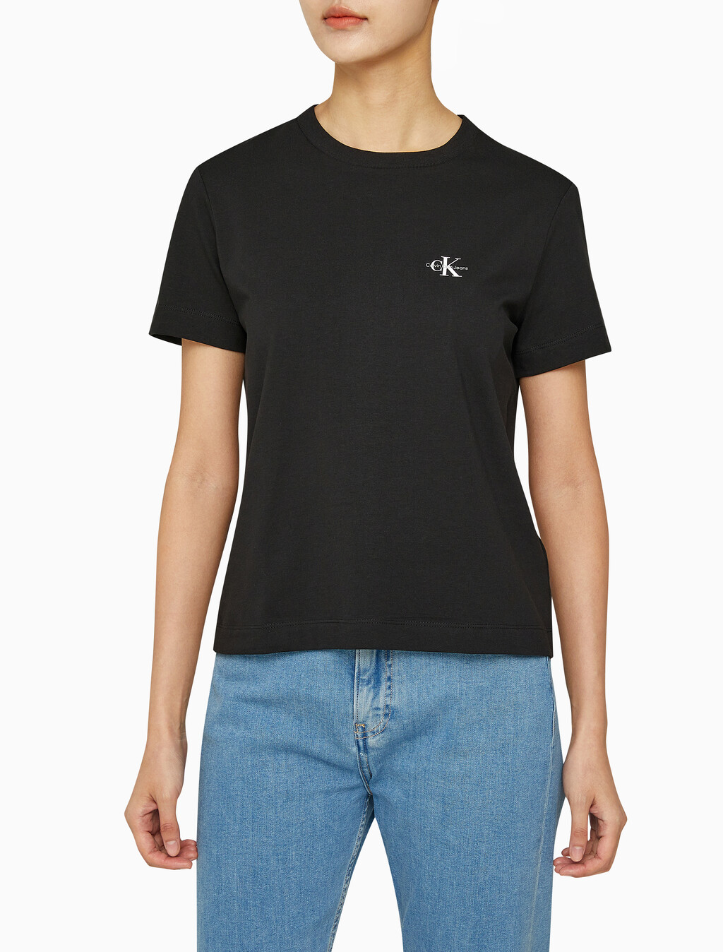Buy 여성 레귤러핏 모던로고 2PK 반팔 티셔츠 in color CK BLACK