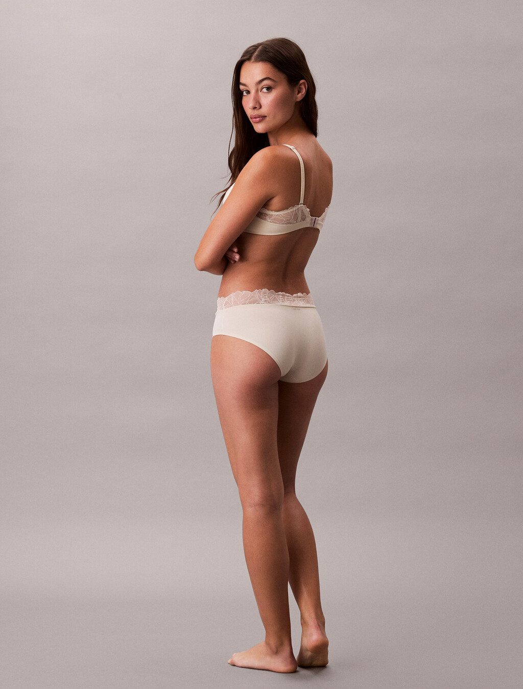 Buy 여성 퍼펙틀리 핏 레이스 AF 힙스터 in color BONE WHITE