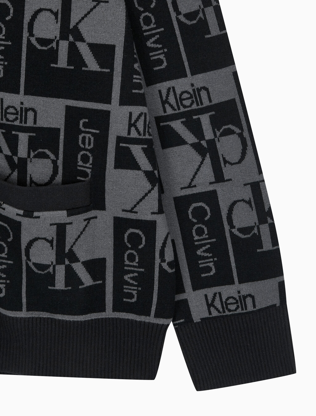 Buy 남성  릴렉스 핏 AOP 로고 스웨터 가디건 in color CK BLACK