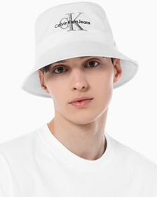 Buy 남녀공용 CKJ 모노그램 엠브로이더리 버킷햇 in color BRIGHT WHITE