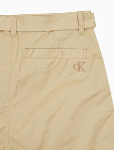 Buy 남성 와이드 플리츠 치노 쇼츠 in color TRAVERTINE