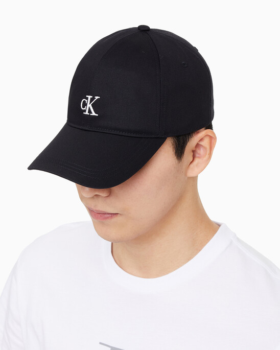 남녀공용 CK 엠브로이더리 로고 볼캡