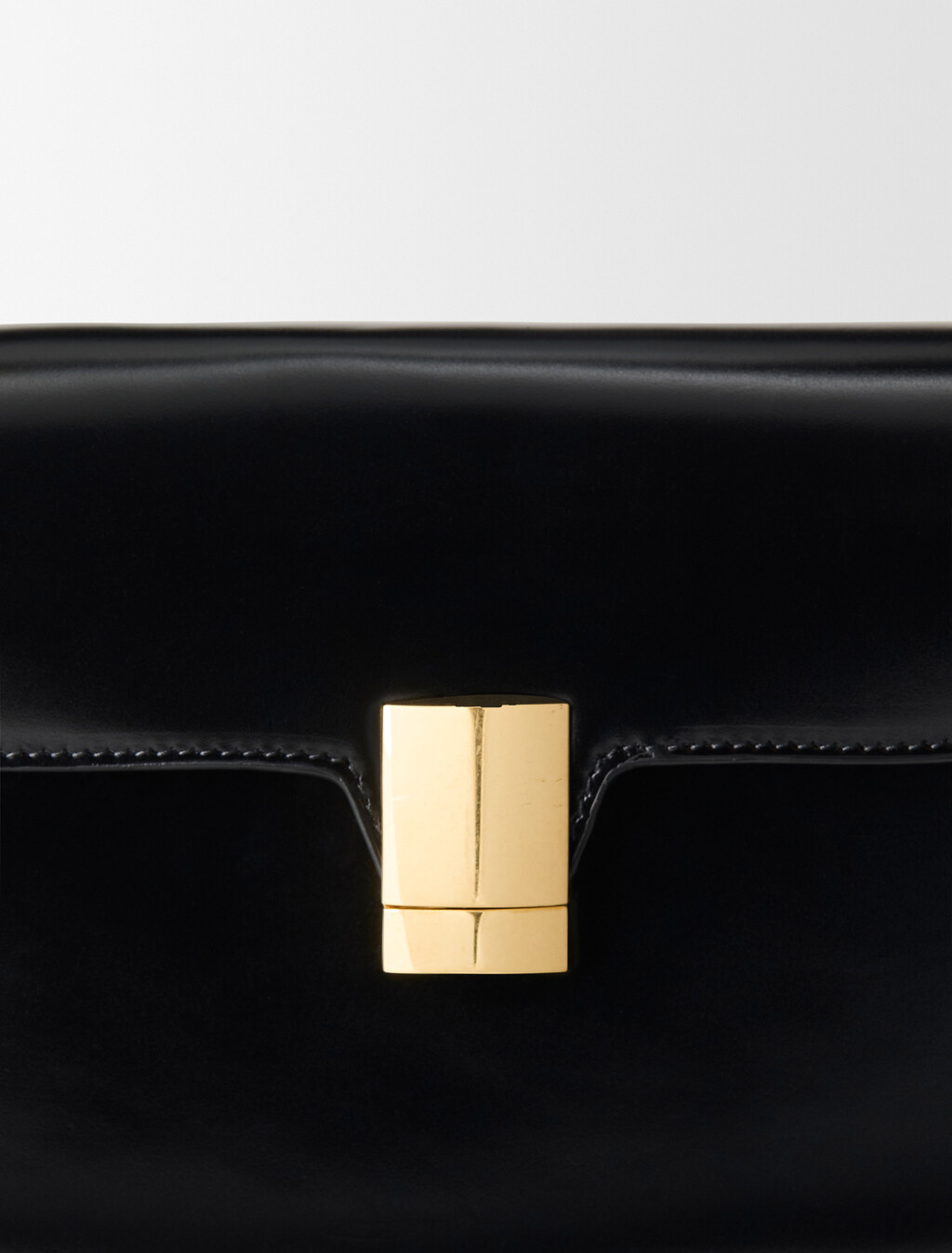 Buy TILLA in color BLACK