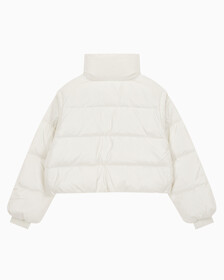 Buy 여성 글로시 디터쳐블 크롭 다운 푸퍼 in color WHITE
