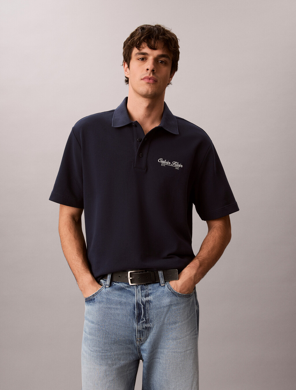 Buy 이지 아플리케 피케 폴로 티 in color DARK SAPPHIRE