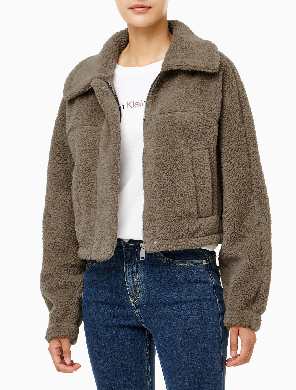 Buy 여성 서모 리지스턴스 셰르파 자켓 in color KHAKI
