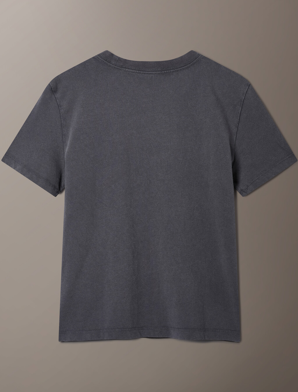 Buy 여성 애시드워시 히어로 모노로고 티 in color CHARCOAL