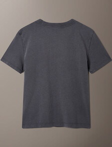 Buy 여성 애시드워시 히어로 모노로고 티 in color CHARCOAL