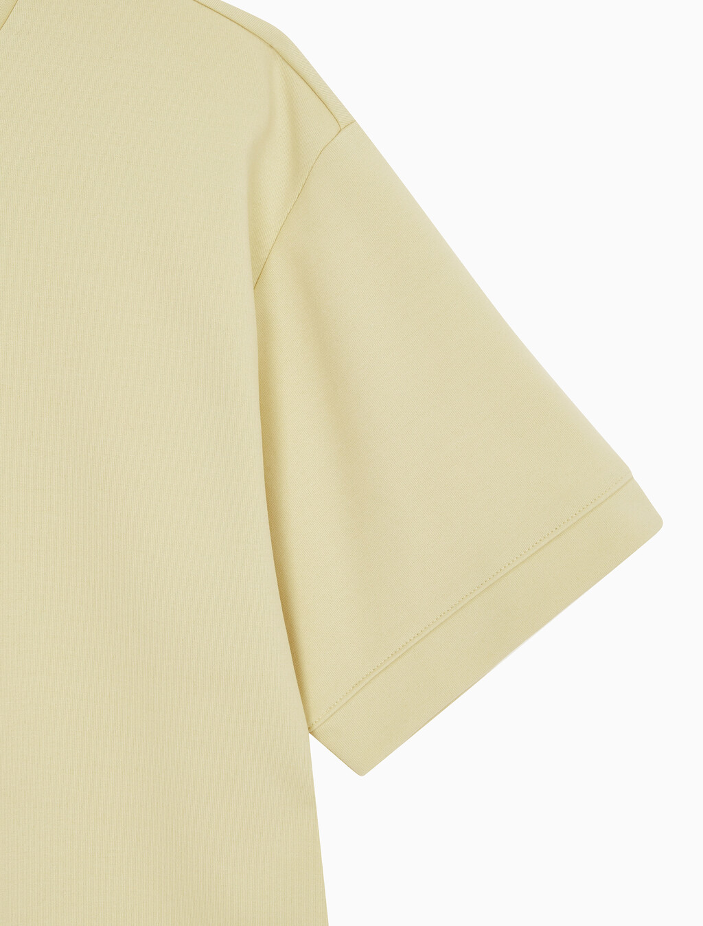 Buy 남성 숏슬리브 스페이서 반소매 크루넥 티셔츠 in color REED YELLOW